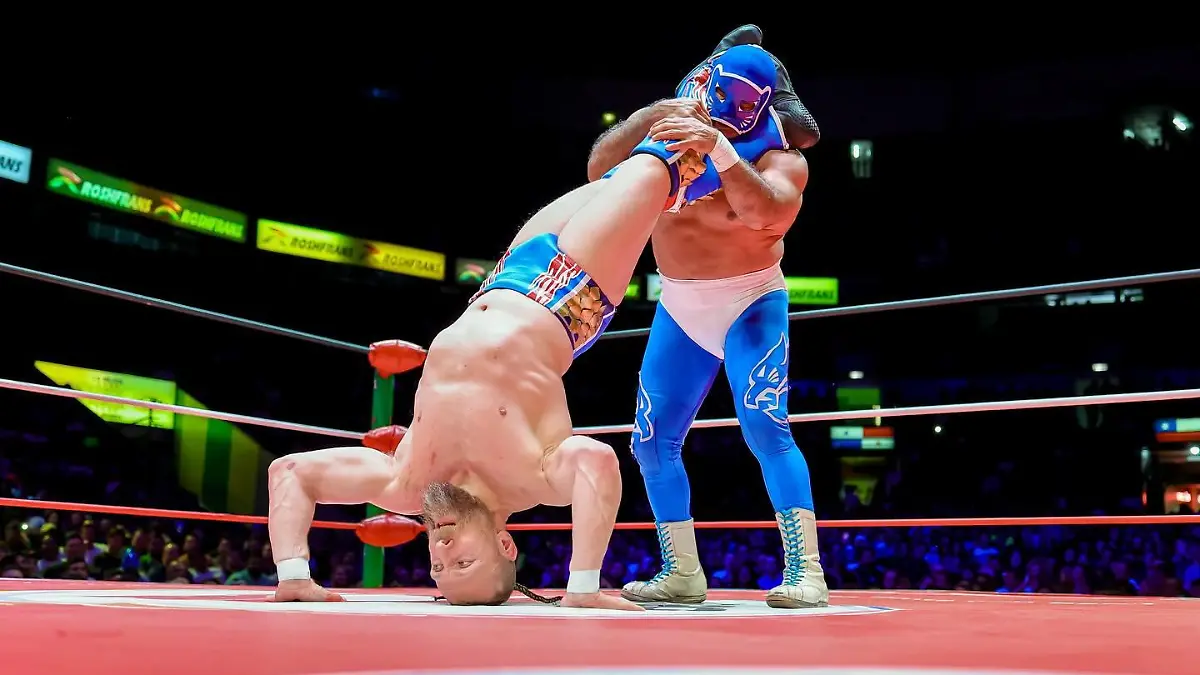 LUCHAS (1)